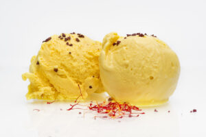 Mortadella, gorgonzola o tonno e cipolla. Il gelato si fa salato