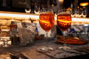 Lo Spritz, storia di un long drink tra tradizione e modernità