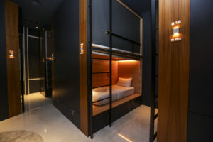 Arrivano dal Giappone e si chiamano Capsule Hotel