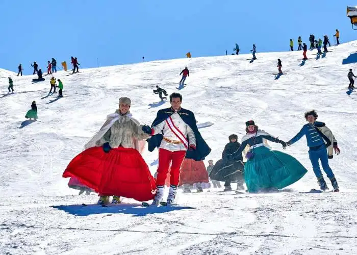 Il Carnevale Asburgico e la sciata in costume d'epoca