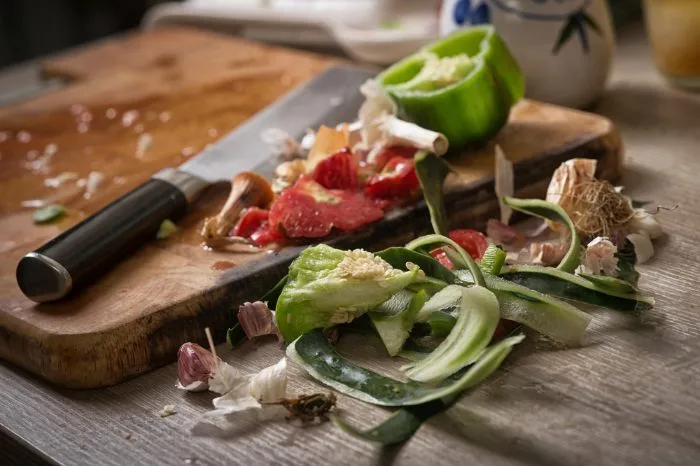il riciclo del cibo - shutterstock_by_KaliAntye