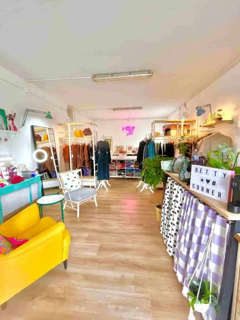 L'interno del Betty Corner