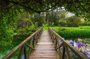Giardino di Ninfa, il calendario delle aperture 2025