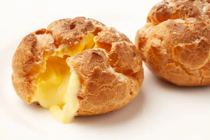 La farcitura dei bignè