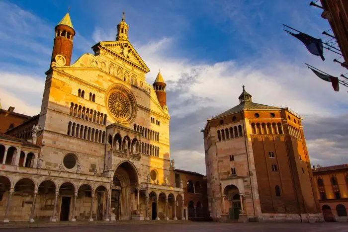 Il Duomo di Cremona  - cosa vedere a Cremona in un giorno, il nostro itinerario