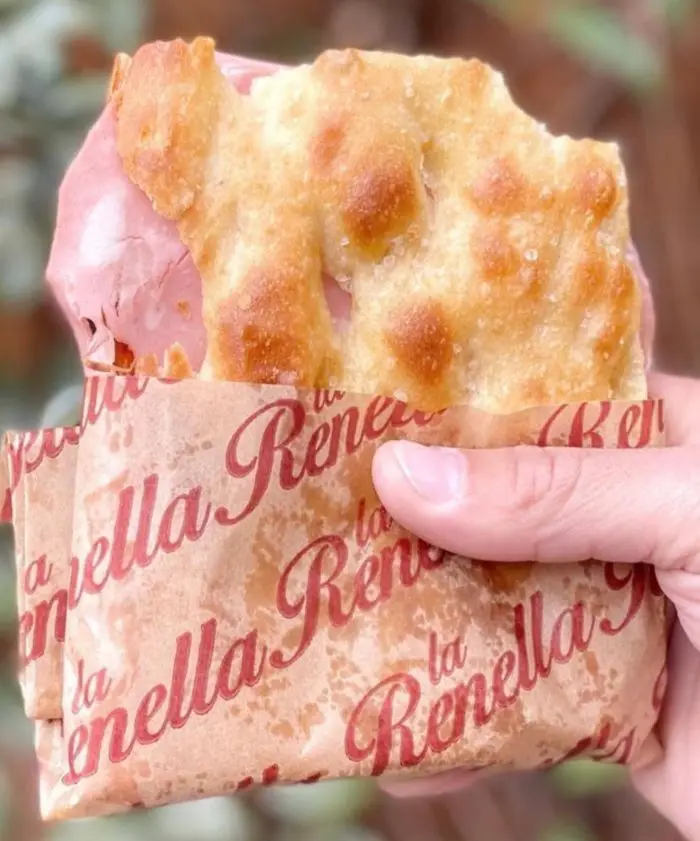 la pizza con la mortazza de La Renella