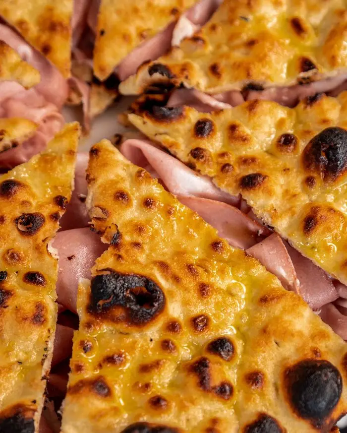 la pizza con la mortazza di 180 Grammi