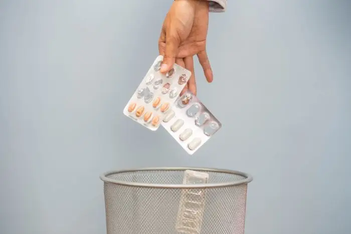 Dove si buttano i rifiuti nella raccolta differenziata - raccolte speciali medicine