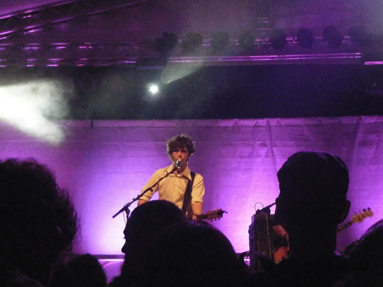 Dente è tra gli artisti italiani indie emergenti