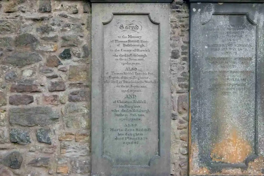 La tomba al cimitero di Greyfriars 