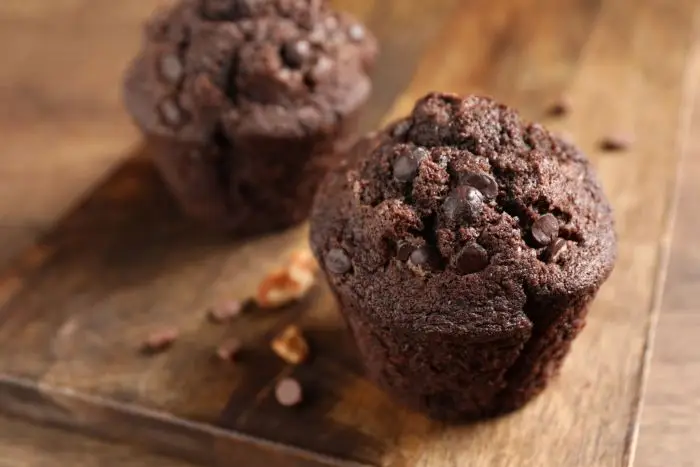 Muffin al cioccolato senza lattosio: tra le idee di dolci da regalare alla mamma