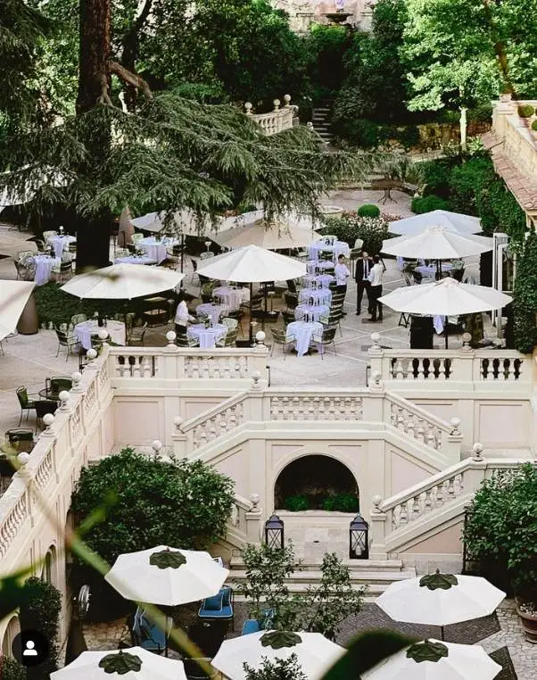 Jardin de Russie è tra i 5 locali a Roma con giardino