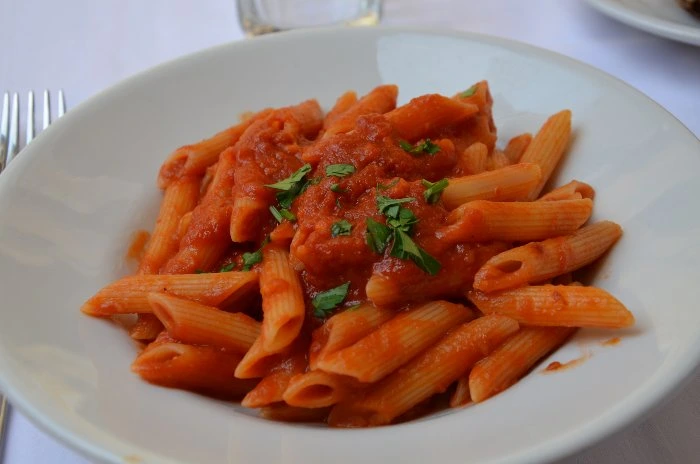 I primi piatti romani dimenticati - Penne all'arrabbiata