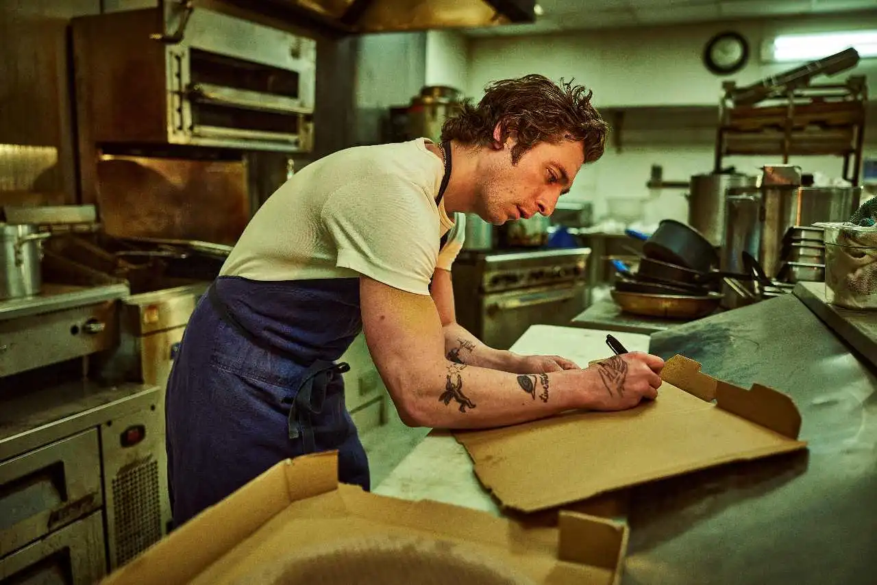 Jeremy Allen White in una scena di "The Bear"