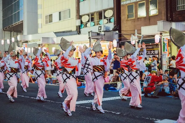 Le danze del Tokushima Awa Odori