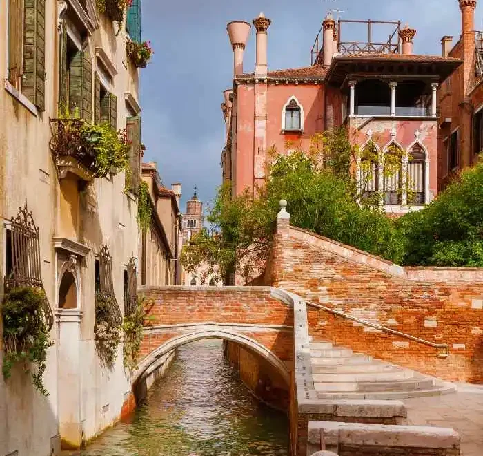 Rio delle Toreseie, meraviglia di una Venezia insolita, nel Sestiere Dorsoduro