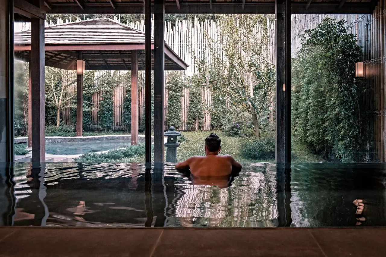 Le regole degli onsen: perché si fa il bagno nudi?