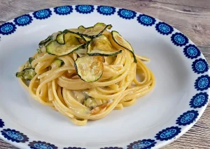 Come cucinare la pasta alla Nerano: ricetta per degli spaghetti super cremosi