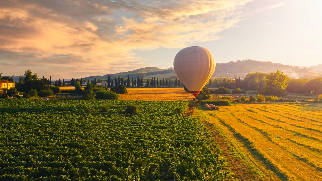 Fare un giro in mongolfiera in Italia