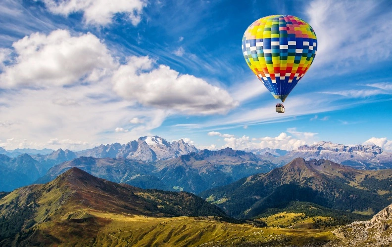 Fare un giro in mongolfiera in Italia