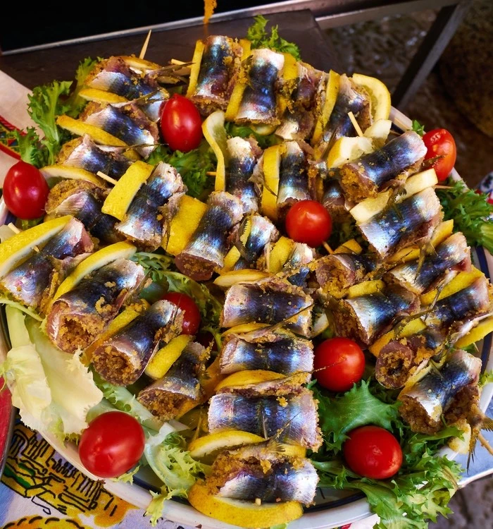 ricette e piatti a base di pesce per l'estate: sarde alla beccafico