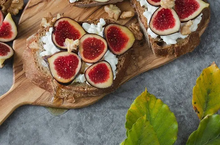 frisella bruschetta gourmet