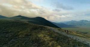 Tre cammini da fare in Italia d'estate
