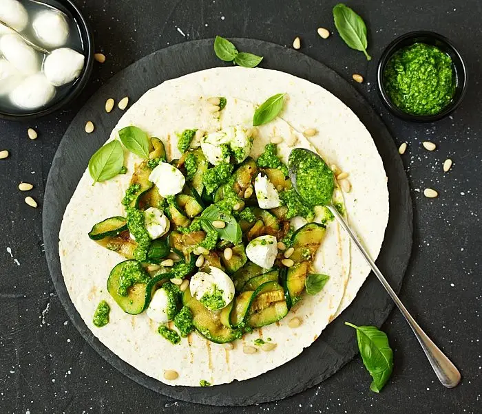 piadina di zucchine in friggitrice ad aria ricetta facile e veloce