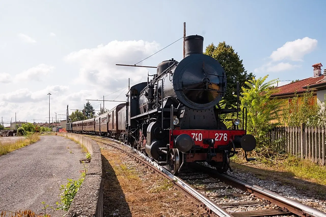 Locomotiva FNM 240 - Trenord