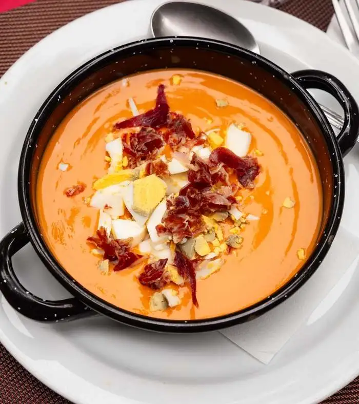 Salmorejo_shutterstock_by_BearFotos