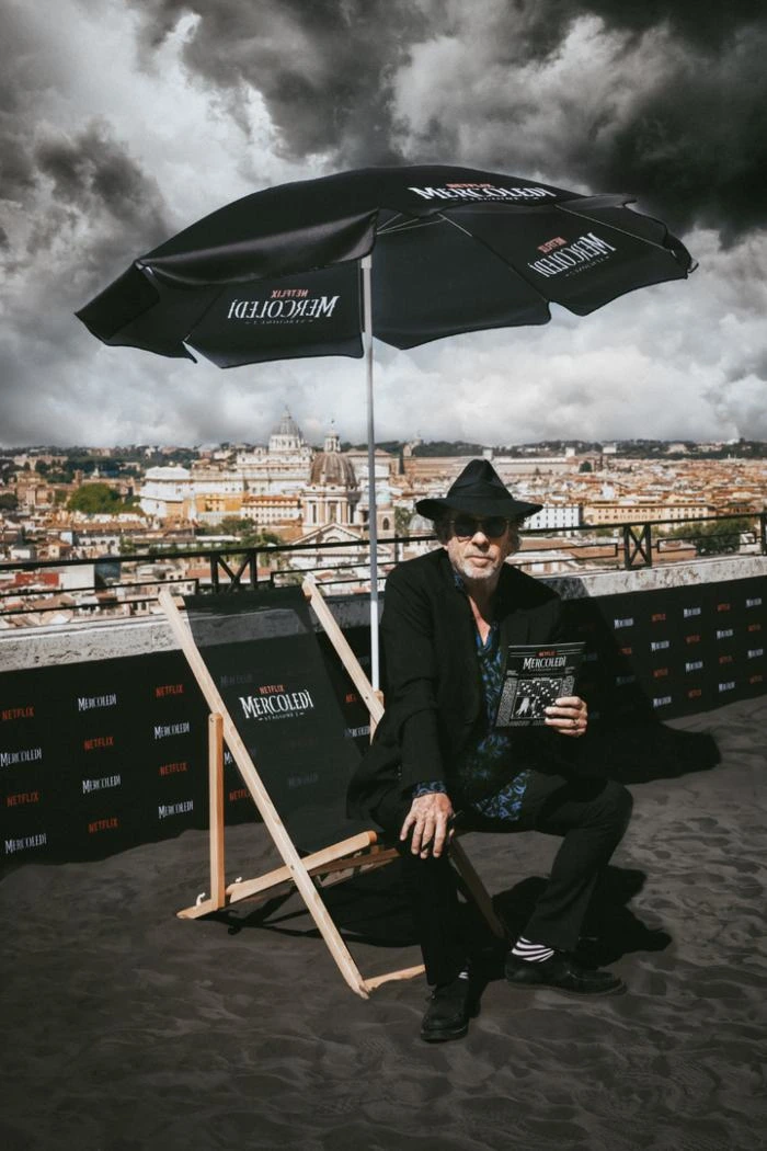 Tim Burton al photocall di Mercoledì 2 a Roma