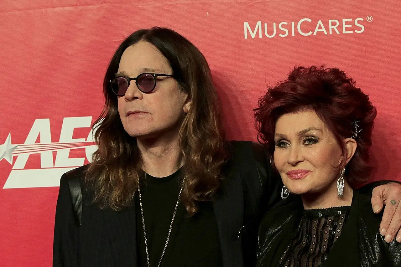 Ozzy Osbourne con la moglie