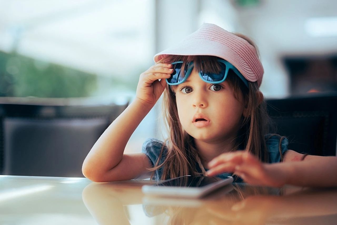 10 attività per combattere la noia dei bambini al ristorante