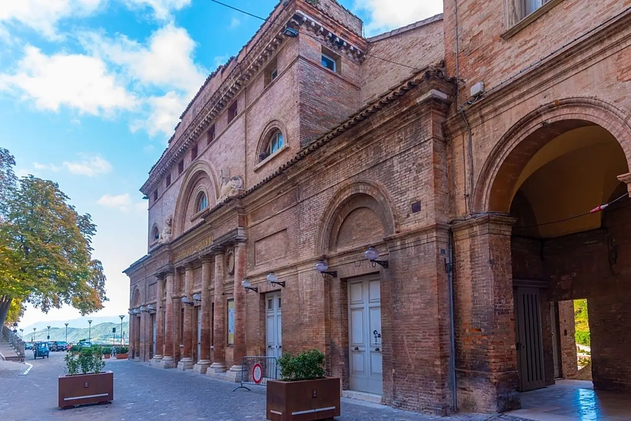 Tra i luoghi meno noti e conosciuti di Urbino c'è Il Teatro Sanzio