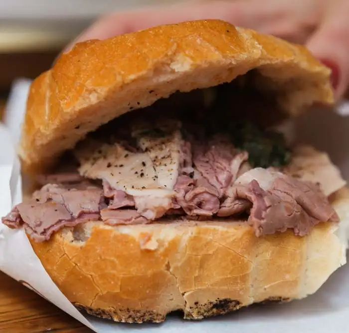 Lampredotto_shutterstock_by_mazarekic