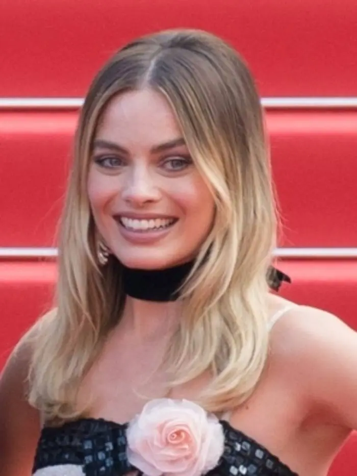 Margot Robbie e Jacob Elordi 