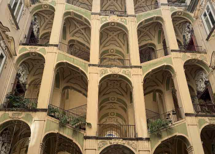 Palazzo spagnolo Napoli