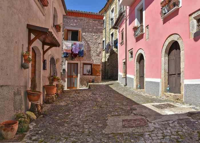 castel san vincenzo