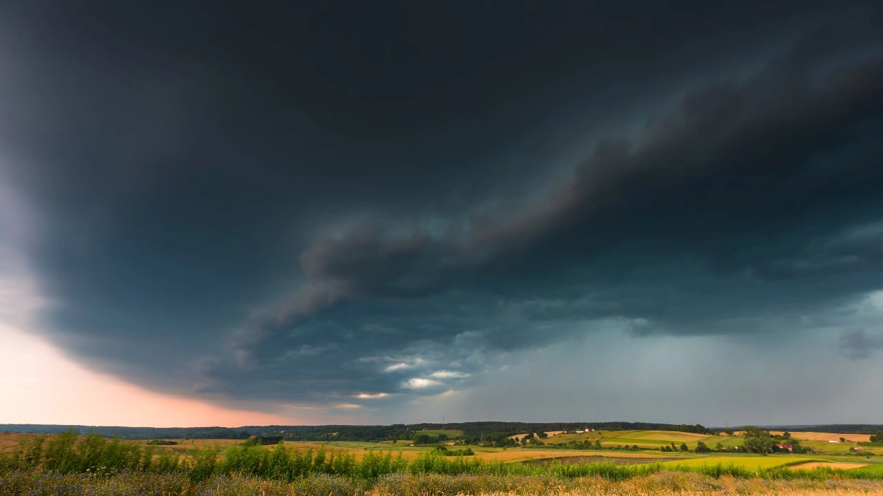 shelf cloud