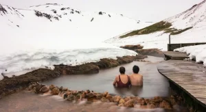 Wellness tra i vulcani: terme naturali in luoghi selvaggi