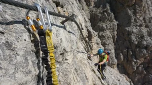 Vie ferrate e sicurezza: cosa sapere prima di affrontarne una