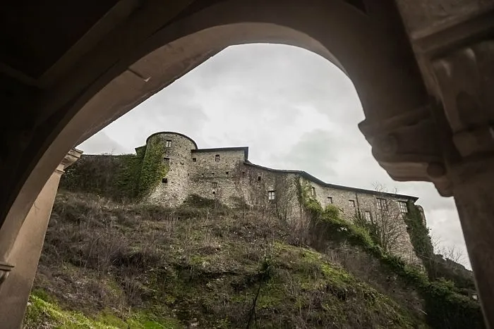 il castello di Pontremoli è la location del festival Pontremoli Medievalis 2025
