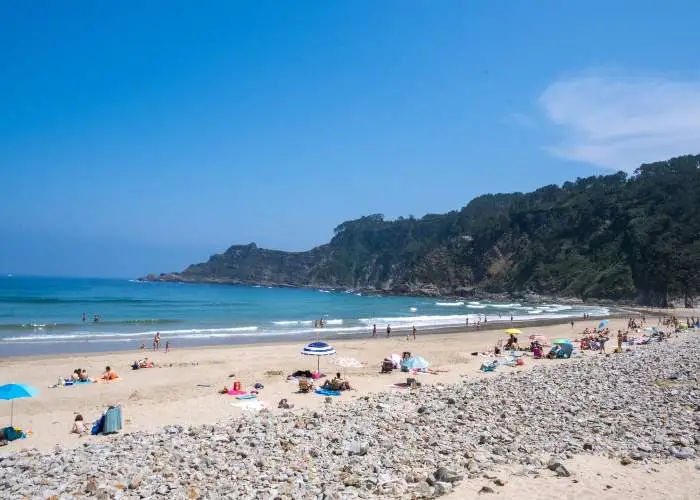 La spiaggia di Cudillero