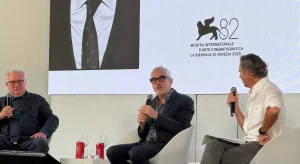 Alfonso Cuarón svela i segreti dei suoi film a Venezia 82: dietro le quinte di Gravity, Roma ed Harry Potter