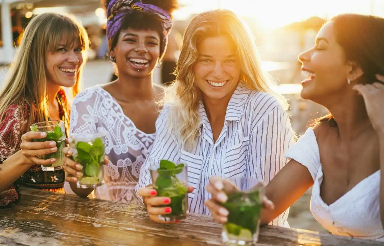 Divertirsi senza eccessi: la ricetta dei soft clubbing