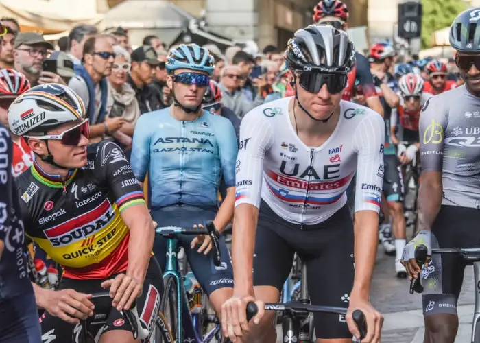 Remco Evenepoel e Tadej Pogačar in griglia di partenza