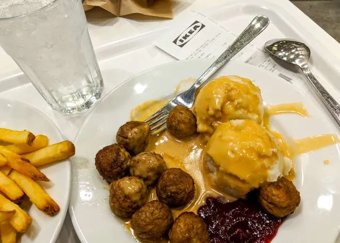 All'ikea ogni anno vengono consumate circa 1,5 miliardi di polpette