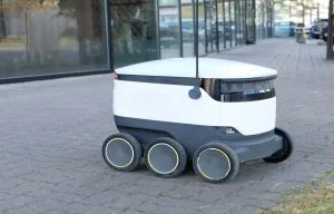 Arrivano i robot che consegnano il cibo, ma sono affidabili?