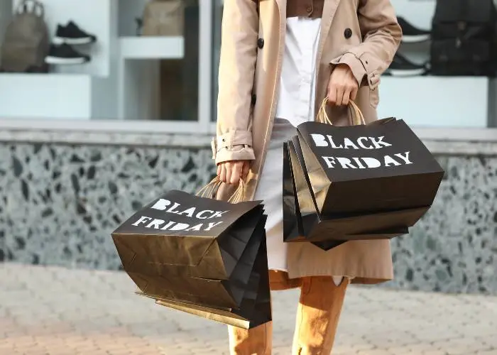 Non solo online, il Black Friday è anche nei negozi fisici