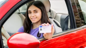 Ora conseguire la patente di guida costa di più